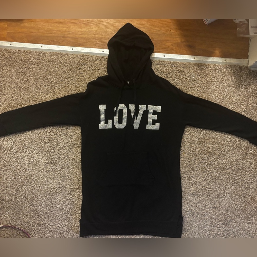 Inspired Hearts Woman Lg Black Hoodie with Silver 'LOVE' Print Long Top No flaws